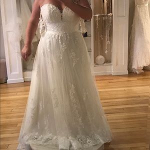 Essance of Australlia wedding dress New